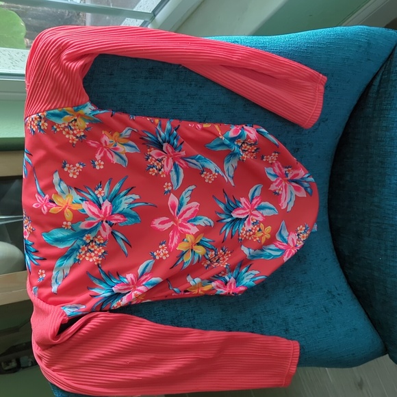 3/$25 Girls Long sleeved swimsuit GUC - Picture 5 of 10
